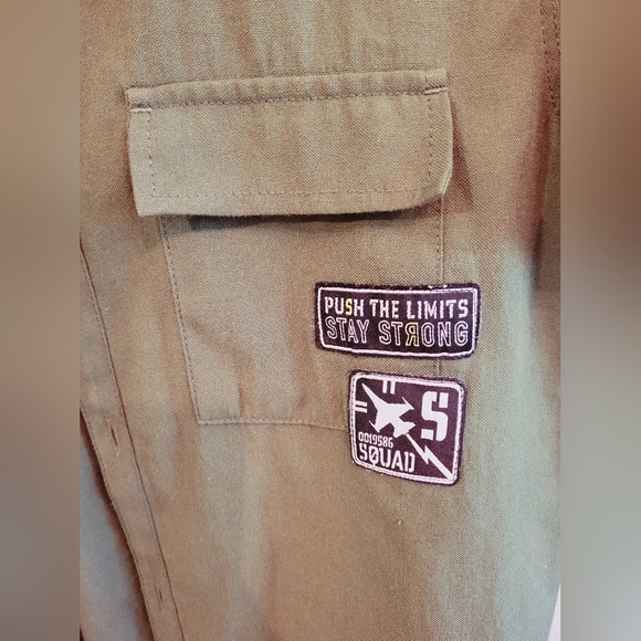 LC Waikiki Boys  Green 💚 Short Sleeve Button Down Shirt - Picture 4 of 6